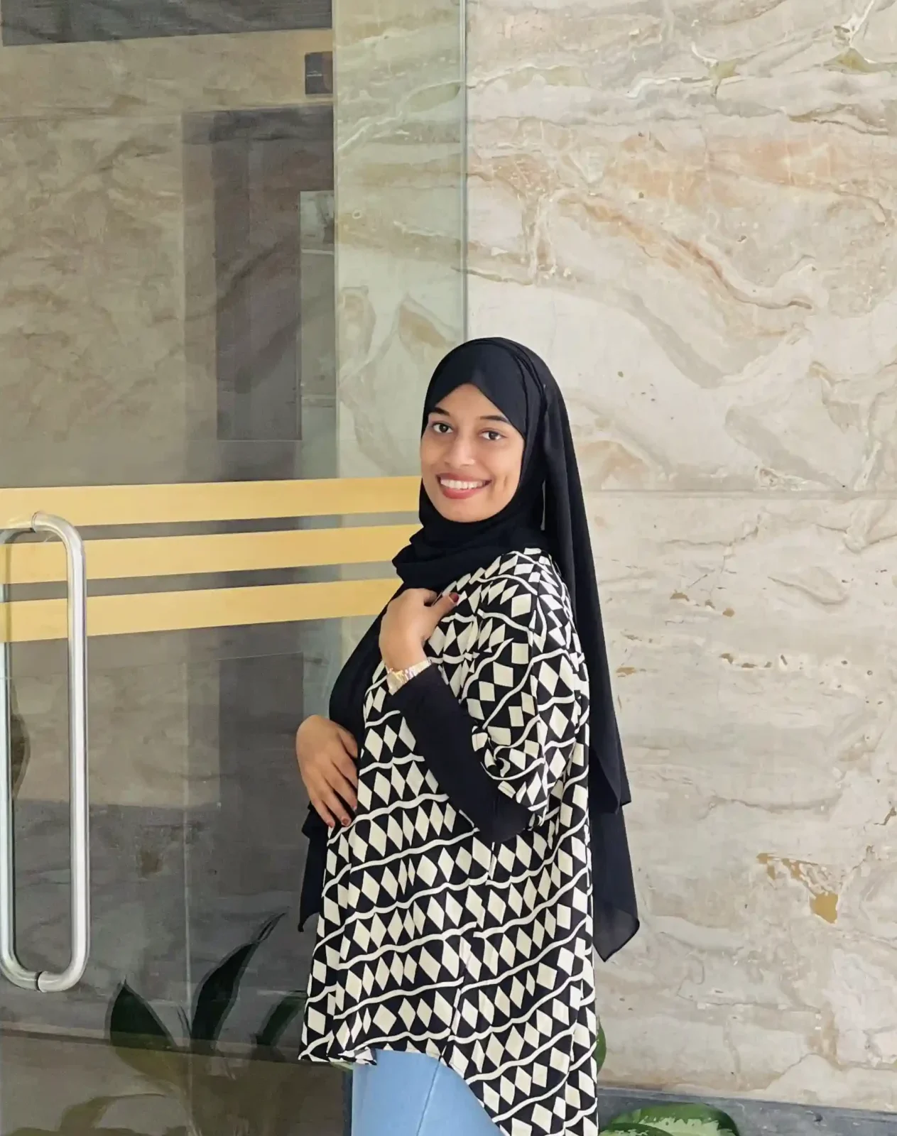 raheesa nazrin giving testimonial to sahala, Best Freelance Digital Marketer